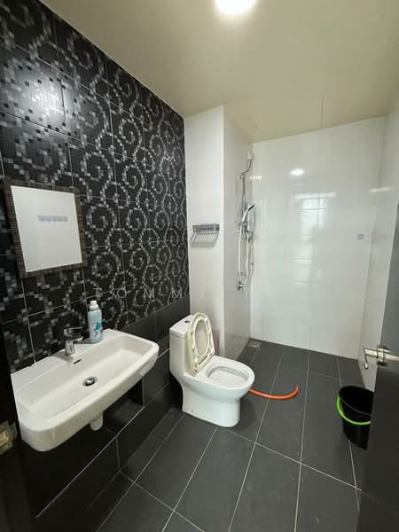 Service Residence for Rent at Wave @ Marina Cove - Tommy Tai - Bathroom - PropertyGuru.com.my