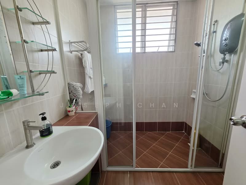 Semi-Detached House for Sale in Setia Damai (Setia Alam) - Joseph Chan - Bathroom - PropertyGuru.com.my
