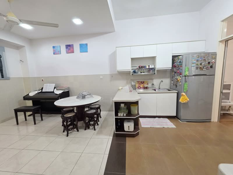 Semi-Detached House for Sale in Setia Damai (Setia Alam) - Joseph Chan - Kitchen - PropertyGuru.com.my