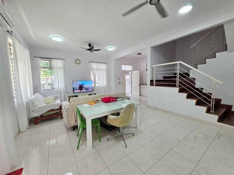 Semi-Detached House for Sale in Setia Damai (Setia Alam) - Joseph Chan - Living Room - PropertyGuru.com.my