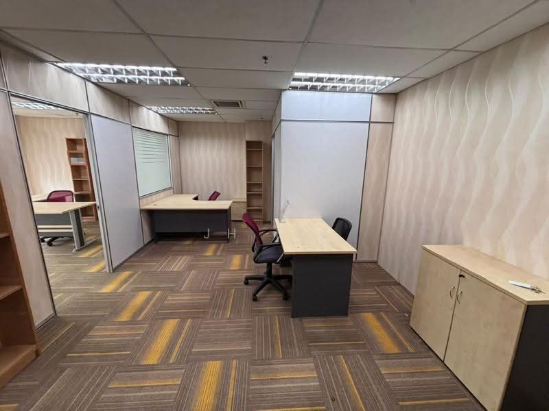 Office for Rent in Mont Kiara (Kuala Lumpur) - JH Tee - Interior - PropertyGuru.com.my