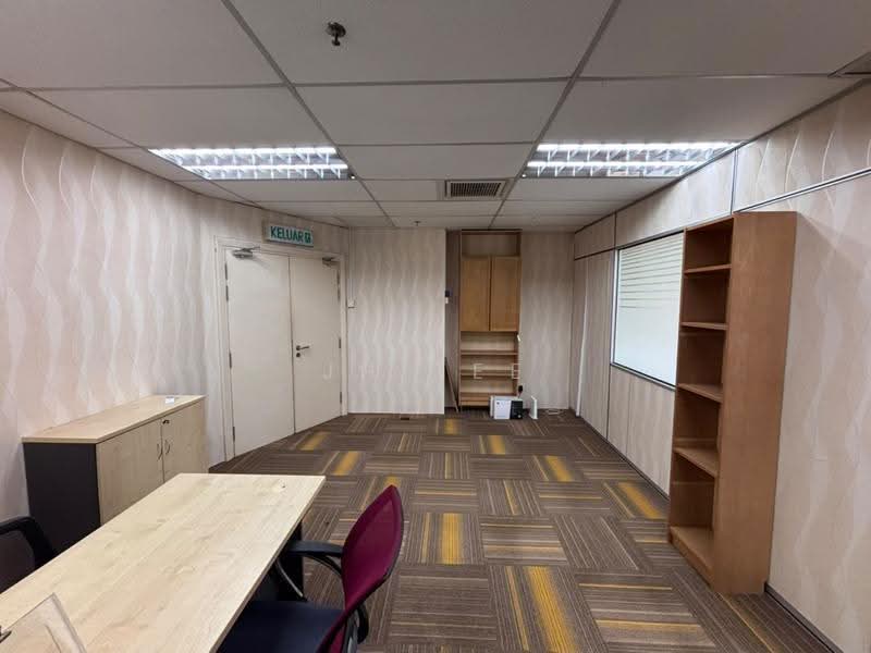 Office for Rent in Mont Kiara (Kuala Lumpur) - JH Tee - Interior - PropertyGuru.com.my