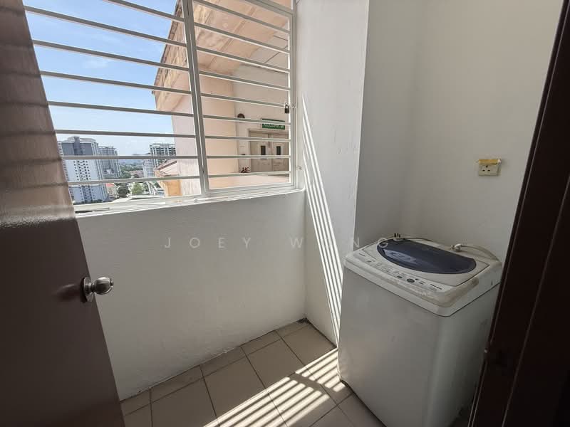 Pangsapuri untuk Disewa di Suria Damansara - Joey Wong - Balcony - PropertyGuru.com.my