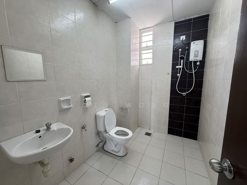 Pangsapuri untuk Disewa di Suria Damansara - Joey Wong - Bathroom - PropertyGuru.com.my