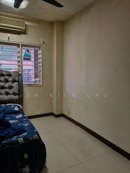 Rumah Teres 3 Tingkat untuk Disewa di Cheras (Selangor) - Jun Kien Chu - Bedroom - PropertyGuru.com.my