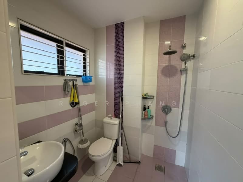 Semi-Detached House for Sale in Taman Bukit Prima (Cheras) - Roger Phang - Bathroom - PropertyGuru.com.my