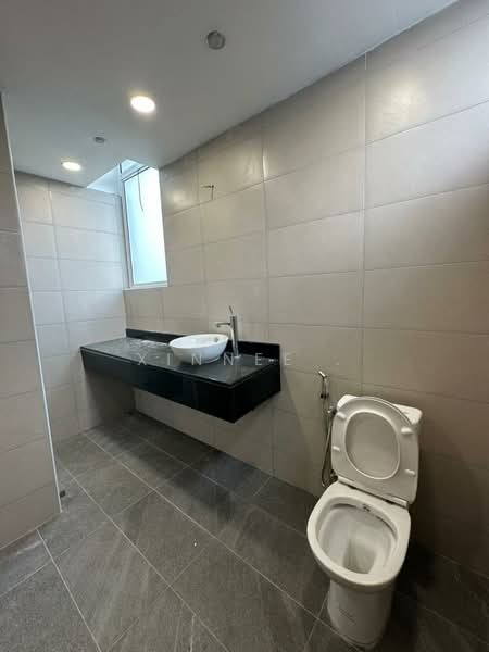 Condominium for Sale at Tanjung Beach Condominium - Xinnee . - Bathroom - PropertyGuru.com.my