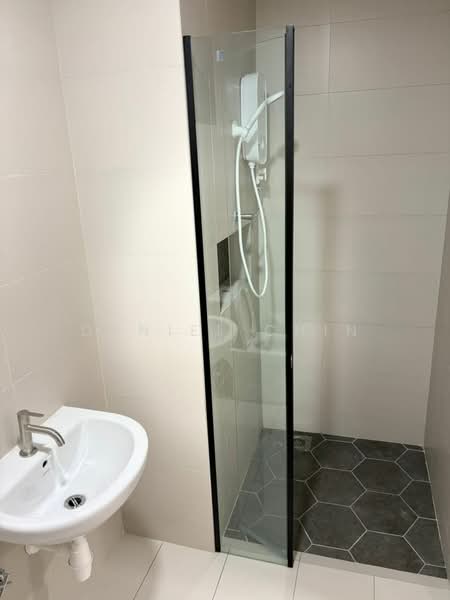 Kondominium untuk Disewa di Trinity Wellnessa - Daniel Chin - Bathroom - PropertyGuru.com.my