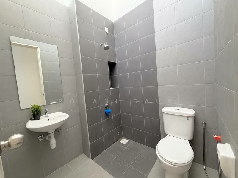 2-storey Terraced House for Sale in Eco Forest (Semenyih) - Rohani Daud - Bathroom - PropertyGuru.com.my