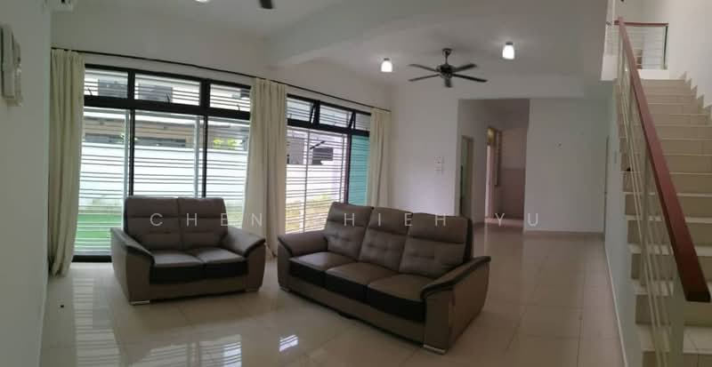 Cluster House for Sale in Taman Adda Heights (Tebrau) - Chen Shieh Yu - Living Room - PropertyGuru.com.my