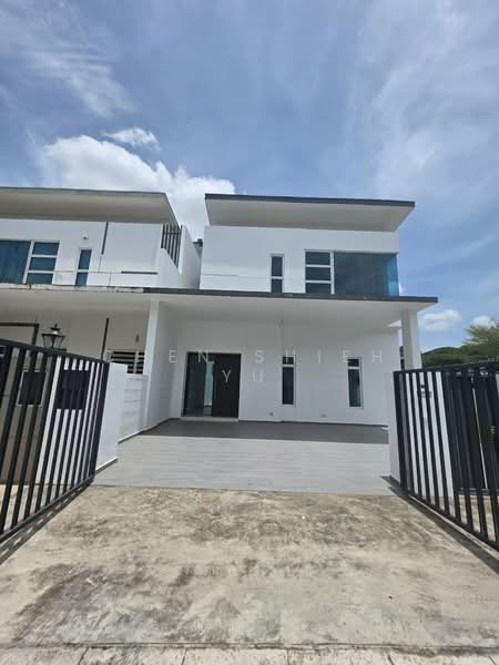 Semi-Detached House for Sale in Bukit Indah (Iskandar Puteri (Nusajaya)) - Chen Shieh Yu - Exterior - PropertyGuru.com.my