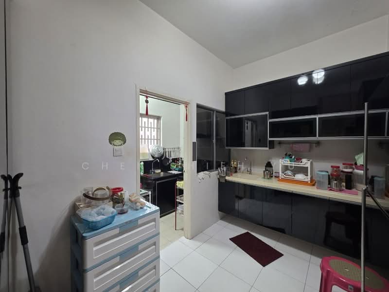Rumah Teres 2 Tingkat untuk Dijual di Setia Tropika (Johor Bahru) - Chen Shieh Yu - Kitchen - PropertyGuru.com.my