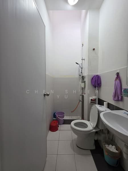 Rumah Teres 2 Tingkat untuk Dijual di Setia Tropika (Johor Bahru) - Chen Shieh Yu - Bathroom - PropertyGuru.com.my