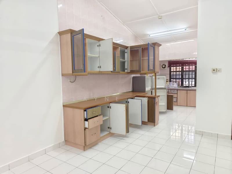 Rumah Teres 1.5 Tingkat untuk Disewa di Johor Bahru (Johor) - Elayne Low - Kitchen - PropertyGuru.com.my