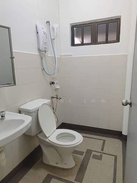 Rumah Teres 1.5 Tingkat untuk Disewa di Johor Bahru (Johor) - Elayne Low - Bathroom - PropertyGuru.com.my