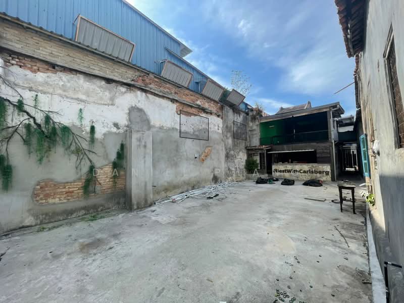 Shop for Rent in George Town (Penang) - Daniel Phang - Exterior - PropertyGuru.com.my