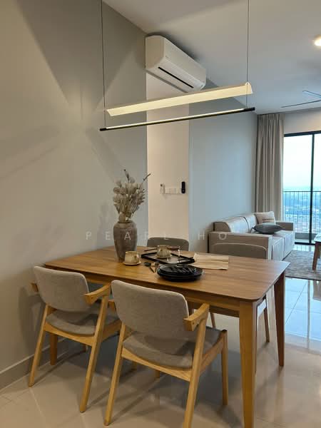 Kondominium untuk Disewa di Kuchai Sentral - Pearl Ho - Dining Room - PropertyGuru.com.my