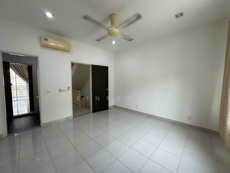 Rumah Teres 3 Tingkat untuk Dijual di Sungai Ara (Penang) - Xinnee . - Living Room - PropertyGuru.com.my
