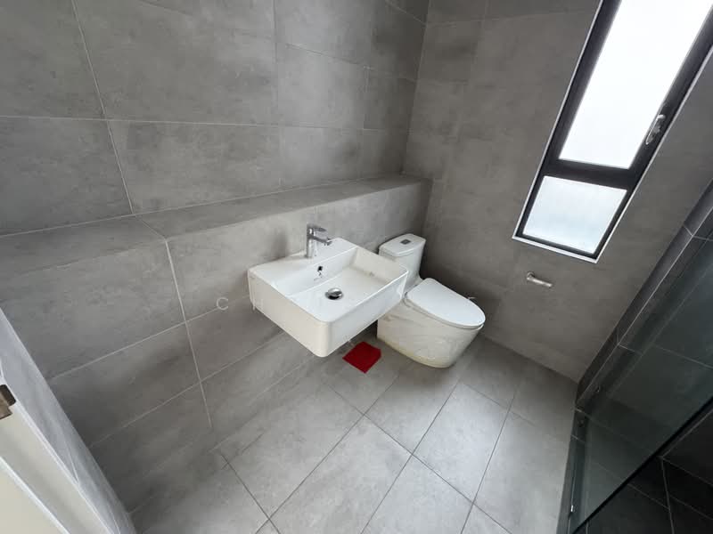 2-storey Terraced House for Sale in Bandar Gamuda Gardens (Rawang) - Chris See - Bathroom - PropertyGuru.com.my