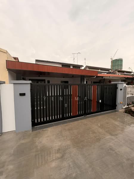 1-storey Terraced House for Sale in Taman Johor Jaya (Johor Bahru) - Yen Ma - Exterior - PropertyGuru.com.my