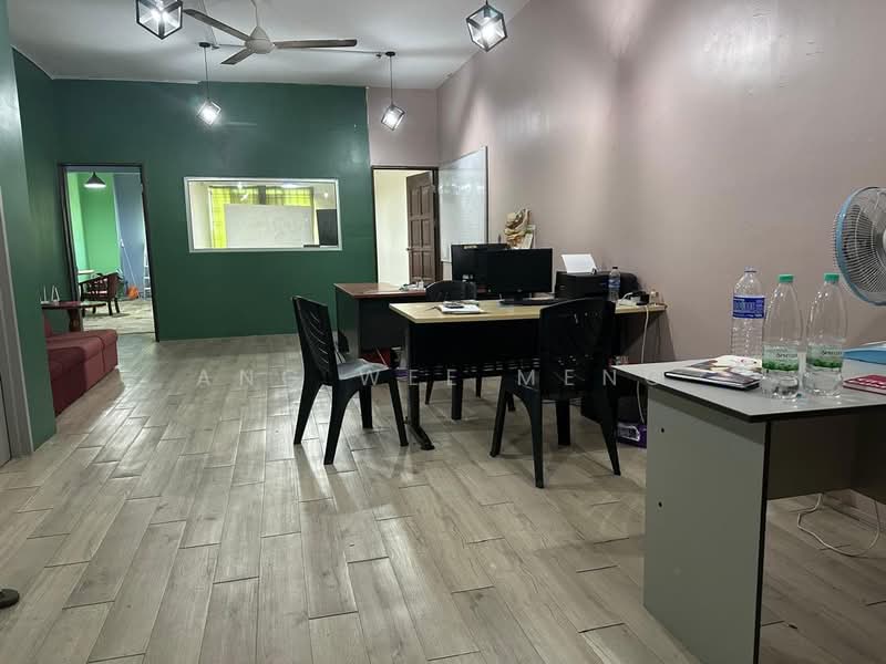 Kedai / Pejabat untuk Disewa di Taman Rinting (Masai) - Ang Wee Meng - Interior - PropertyGuru.com.my