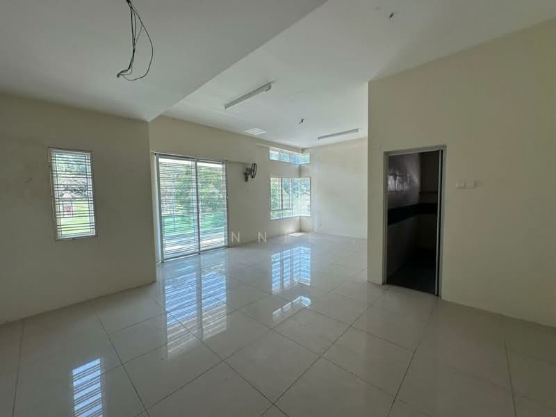Rumah Berkembar untuk Dijual di Permatang Damar Laut (Batu Maung) - Xinnee . - Interior - PropertyGuru.com.my