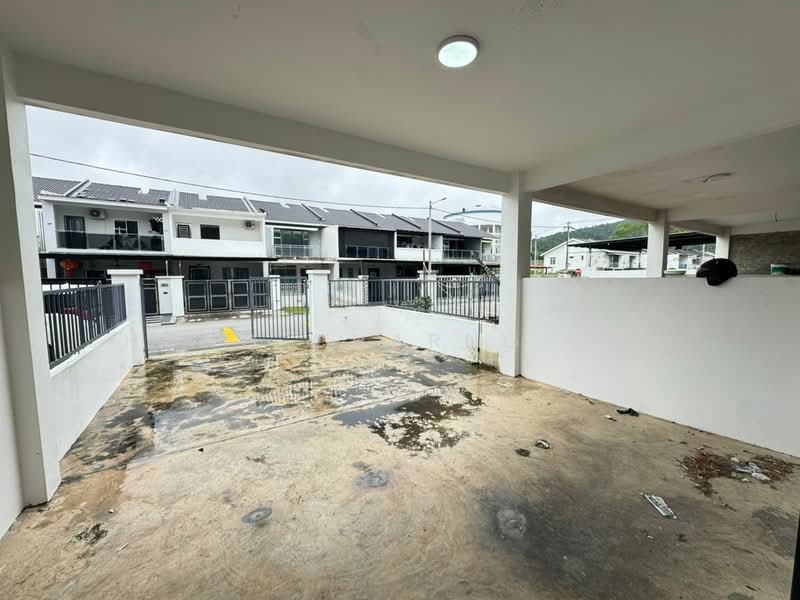 Rumah Teres 2 Tingkat untuk Disewa di Senai (Johor) - Hong Charng Lee - Exterior - PropertyGuru.com.my