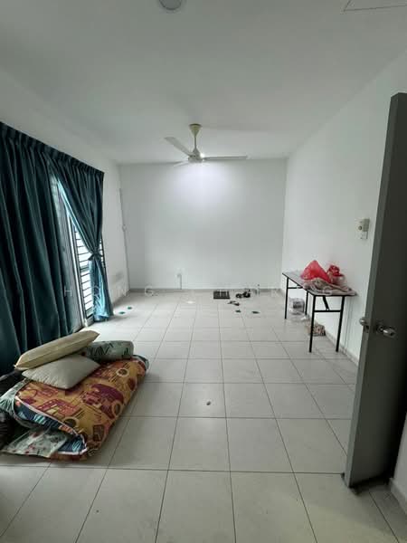 Rumah Teres 2 Tingkat untuk Disewa di Senai (Johor) - Hong Charng Lee - Living Room - PropertyGuru.com.my