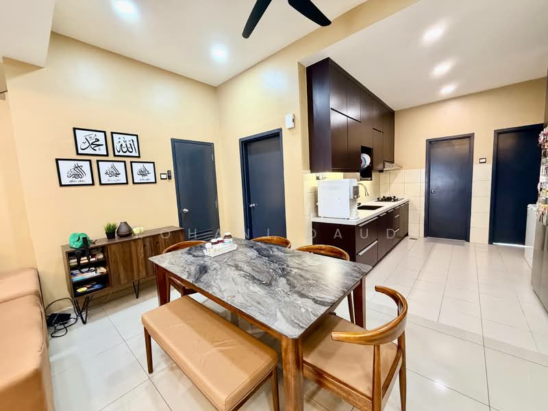 2-storey Terraced House for Sale in Mahkota Hills (Lenggeng) - Rohani Daud - Dining Room - PropertyGuru.com.my