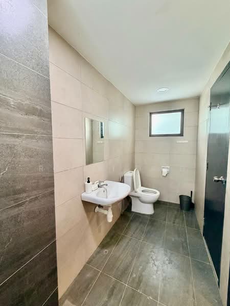 2-storey Terraced House for Sale in Mahkota Hills (Lenggeng) - Rohani Daud - Bathroom - PropertyGuru.com.my