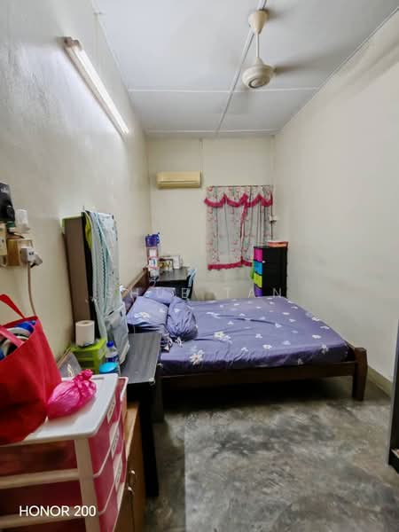 Rumah Teres 2 Tingkat untuk Dijual di Klang (Selangor) - Shue Tan - Bedroom - PropertyGuru.com.my
