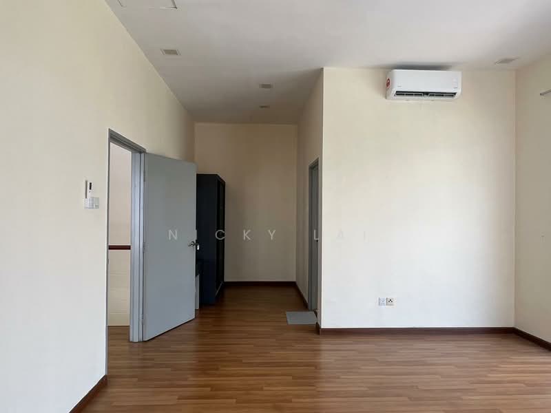 Rumah Berkembar untuk Dijual di Anggun 2 Residence (Rawang) - Nicky Lai - Interior - PropertyGuru.com.my