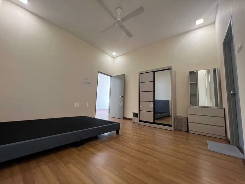 Rumah Berkembar untuk Dijual di Anggun 2 Residence (Rawang) - Nicky Lai - Bedroom - PropertyGuru.com.my