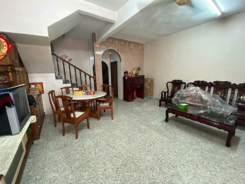 Rumah Teres 2 Tingkat untuk Dijual di Klang (Selangor) - Shue Tan - Living Room - PropertyGuru.com.my