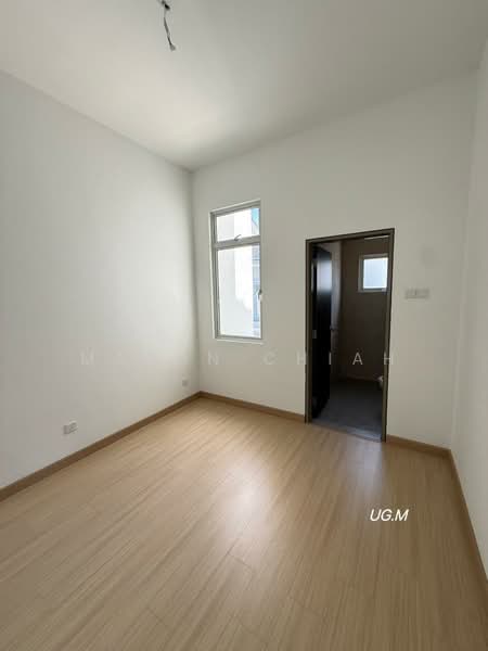 For Sale - Kota Bayuemas