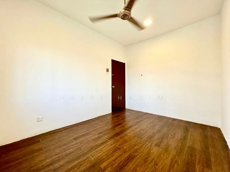 Rumah Flat untuk Dijual di Pangsapuri Berembang Indah - Hairi Halim - Interior - PropertyGuru.com.my