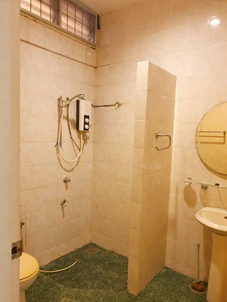 2-storey Terraced House for Rent in Kuching (Sarawak) - Jeno Tan - Bathroom - PropertyGuru.com.my