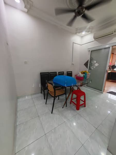 Rumah Teres 1 Tingkat untuk Dijual di Johor Bahru (Johor) - Jeff Lee - Dining Room - PropertyGuru.com.my