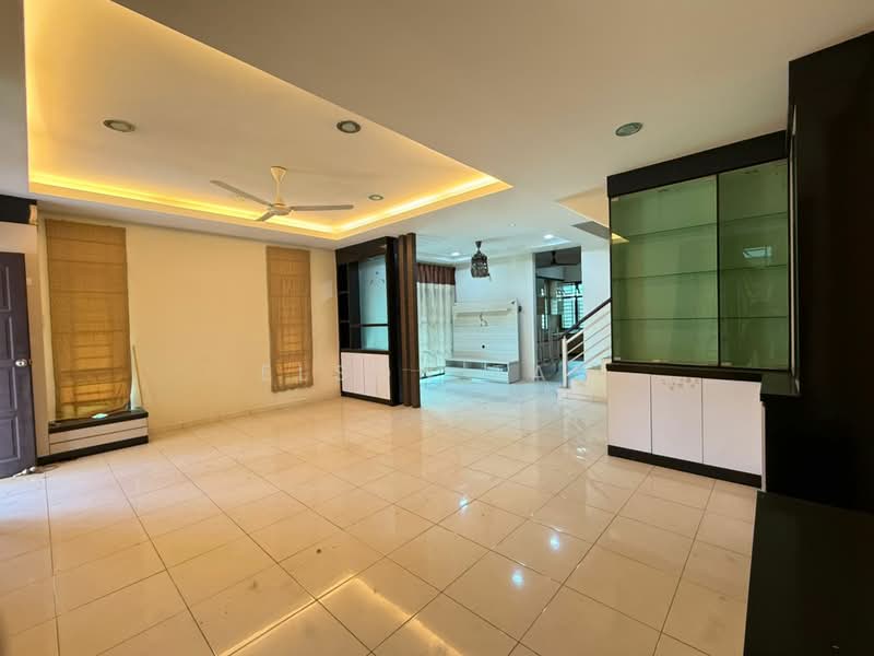 2-storey Terraced House for Sale in Ayer Molek (Melaka) - Elson Tay - Living Room - PropertyGuru.com.my