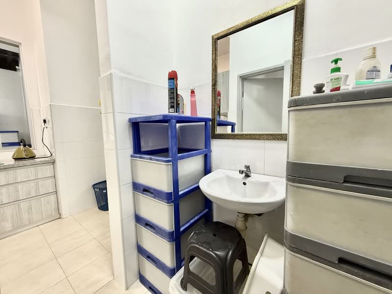 Semi-Detached House for Sale in Setia Alam (Selangor) - Ryan Soo - Bathroom - PropertyGuru.com.my