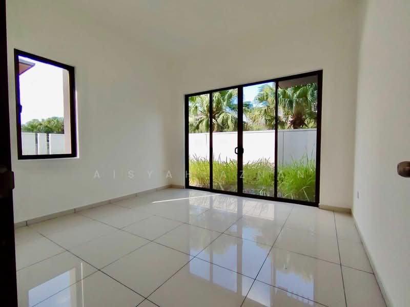 Residential Land for Sale in Taman Tasik Semenyih (Semenyih) - Aisyah Aznan - Interior - PropertyGuru.com.my