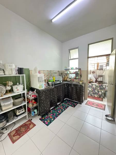 Rumah Teres 2 Tingkat untuk Dijual di Taman Pulai Mutiara - Jeff Lee - Kitchen - PropertyGuru.com.my