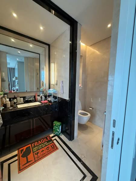 Service Residence for Sale at Pavilion Suites - Johnson Lee - Bathroom - PropertyGuru.com.my