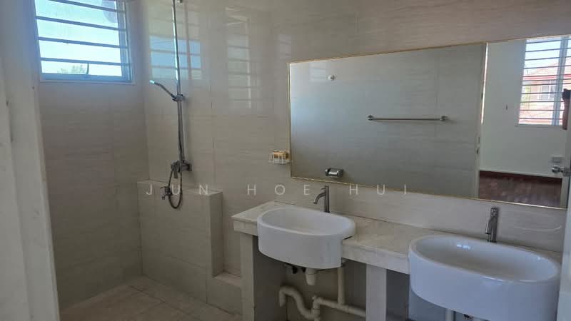 Rumah Berkembar untuk Disewa di Kota Kinabalu (Sabah) - Jun Hoe Hui - Bathroom - PropertyGuru.com.my