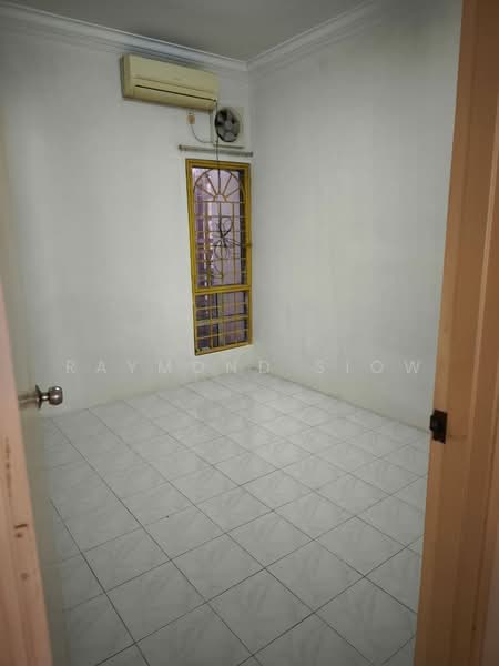 Townhouse for Sale in Taman Saga (Ampang) - Raymond Siow - Interior - PropertyGuru.com.my