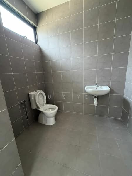 2-storey Terraced House for Rent in Bandar Bukit Raja (Klang) - Louis Yeo - Bathroom - PropertyGuru.com.my