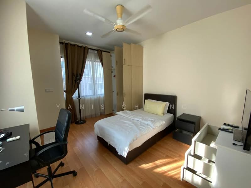 3-storey Terraced House for Sale in Batu Caves (Selangor) - Yanis Cheong - Bedroom - PropertyGuru.com.my