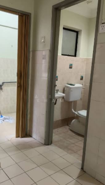 Apartment for Rent at Vista Bayu - Alice Kham - Bathroom - PropertyGuru.com.my