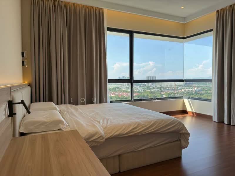 Service Residence for Sale at SUNSURIA FORUM SERVICED APARTMENT - Louis Yeo - Bedroom - PropertyGuru.com.my