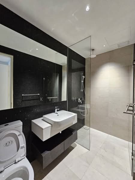 Servis Apartment untuk Dijual di SO Sofitel Kuala Lumpur Residences - KV Chai - Bathroom - PropertyGuru.com.my